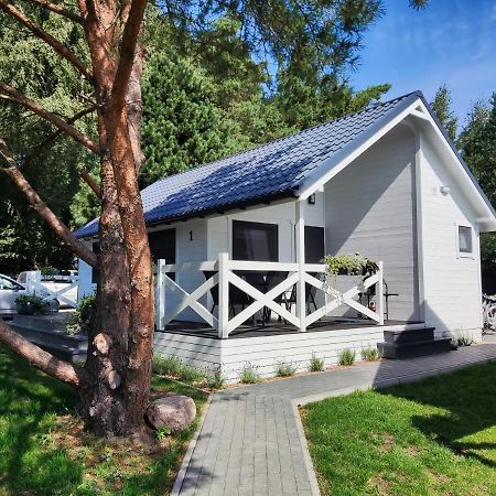 Villa Bialy Szafir à Rusinowo  Extérieur photo